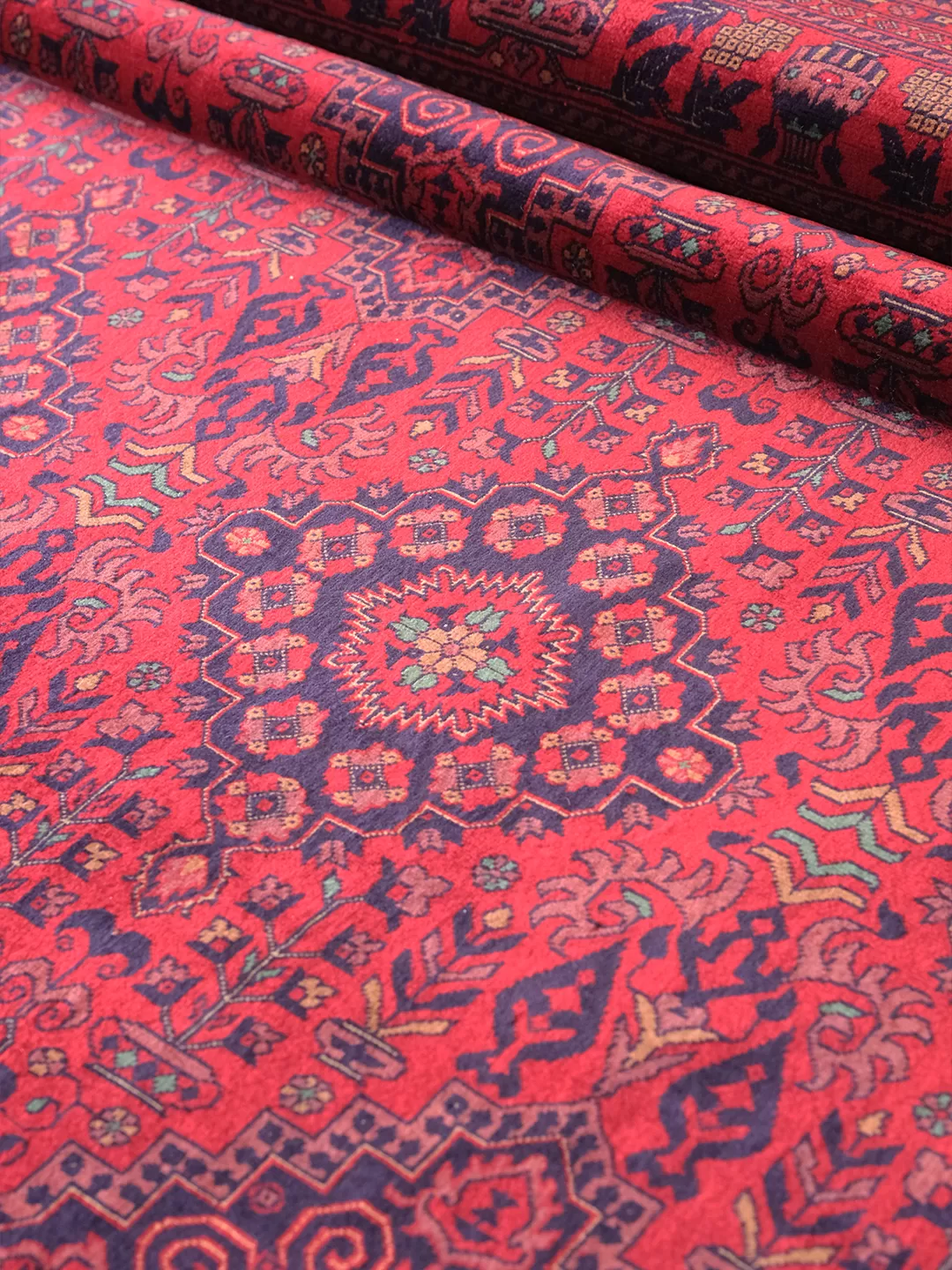 Afgan Halı   %100 Saf Yün   2.95× 2.01 =5.92m2  35x45ilmek